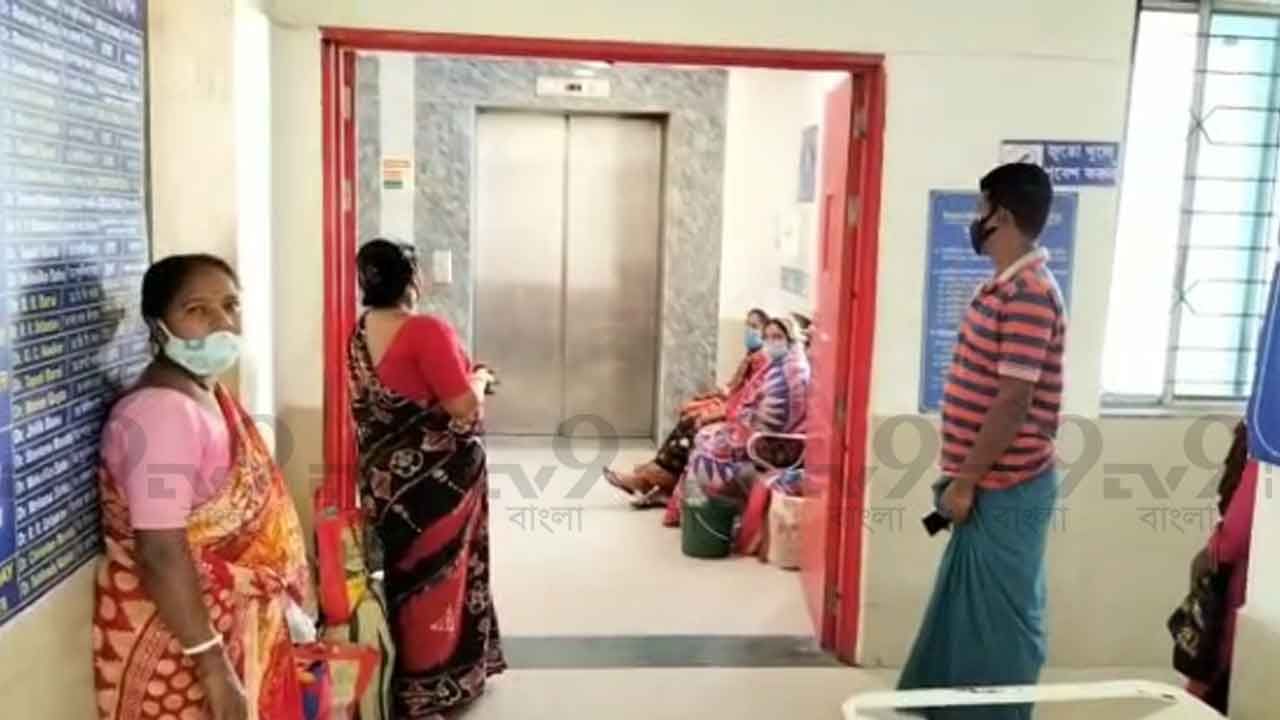 Baruipur Hospital: 'কাজ করার পরিবেশ নেই', সরকারি হাসপাতাল থেকে ইস্তফা চিকিৎসকের