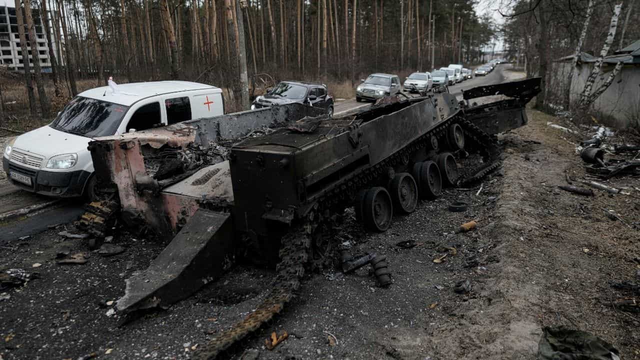 Russia-Ukraine Conflict: মুহূর্মুহূ বিস্ফোরণের শব্দে কেঁপে উঠছে কিয়েভ! আজই কি হাতছাড়া হবে রাজধানী? Russia-Ukraine Conflict: মুহূর্মুহূ বিস্ফোরণের শব্দে কেঁপে উঠছে কিয়েভ! আজই কি হাতছাড়া হবে রাজধানী?