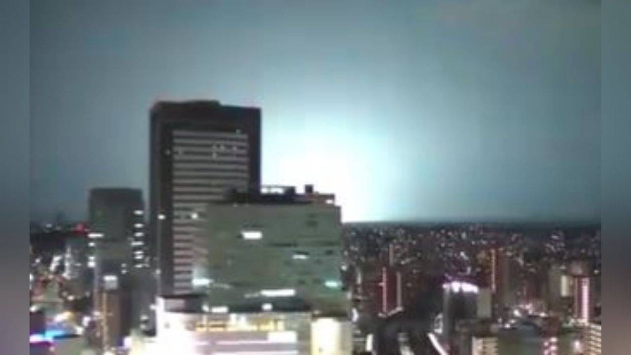 Japan Earthquake: নাগরদোলার মতো দুলছিল মেট্রোর কামরা, মনে হচ্ছিল এখুনি উল্টে যাবে! ভূমিকম্পের পরই অন্ধকারে ডুবল জাপান