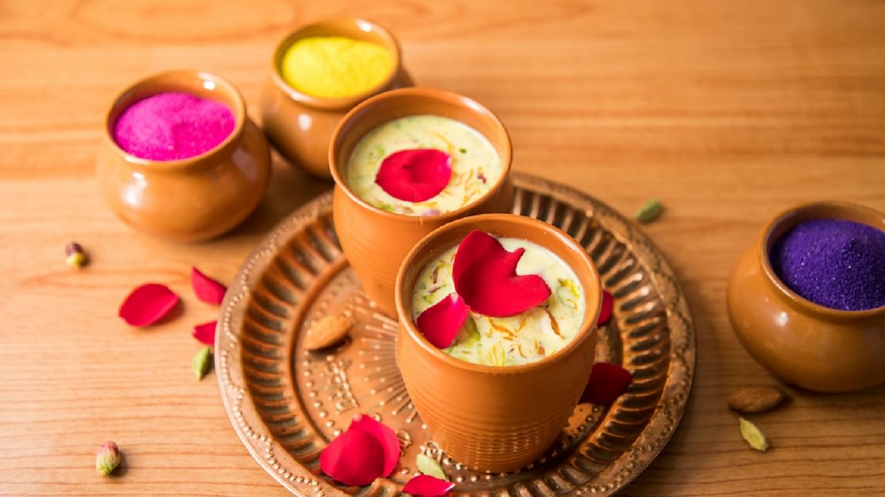 Holi Recipes: লং-উইকেন্ড জমে যাক ভাঙের নানা মিষ্টি পদে, রইল সহজ রেসিপি