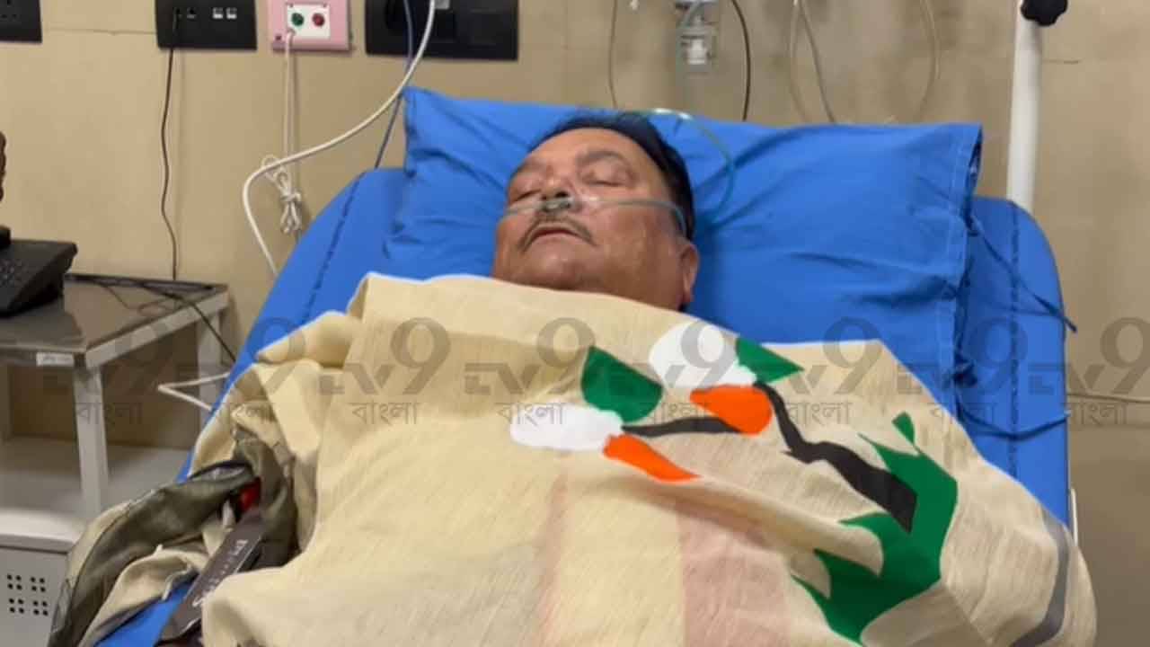 Madan Mitra at SSKM: কথা বললে কাকের মতো শব্দ বেরোচ্ছে, এসএসকেএমে ভর্তি মদন মিত্র