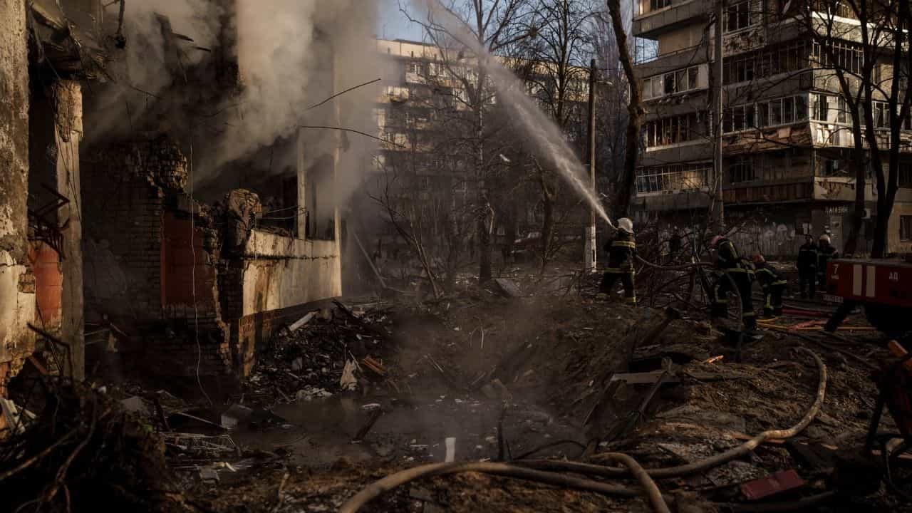 Russia-Ukraine War: নিঃশ্বাস নেওয়া কষ্টকর! পচা পচা গন্ধ ছড়িয়ে পড়েছে চারিদিকে, কেন এই হাল ইউক্রেনের?