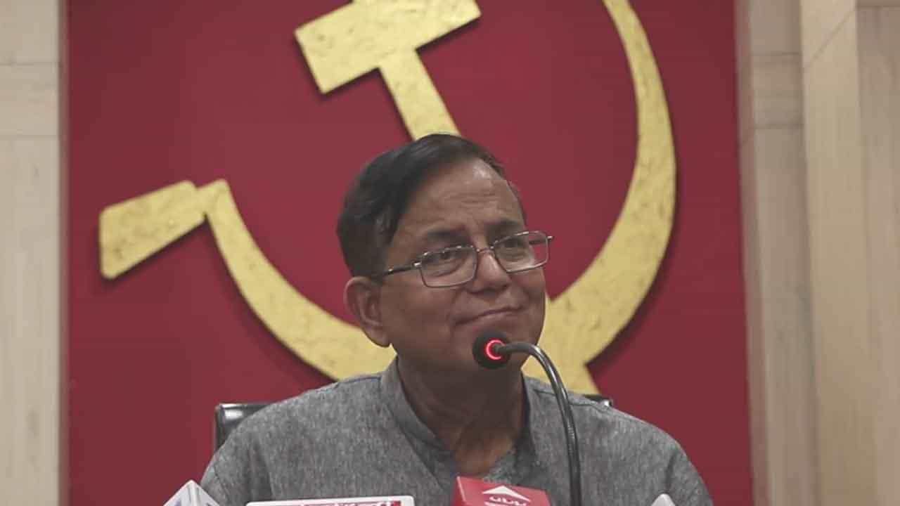 WB CPIM: 'কাঁটার মুকুট' শিরে, ভরসা কিছু তেজি ঘোড়া; 'চরৈবেতি' বলে নেমে পড়লেন সিপিএমের নতুন রাজ্য সম্পাদক মহম্মদ সেলিম WB CPIM: 'কাঁটার মুকুট' শিরে, ভরসা কিছু তেজি ঘোড়া; 'চরৈবেতি' বলে নেমে পড়লেন সিপিএমের নতুন রাজ্য সম্পাদক মহম্মদ সেলিম