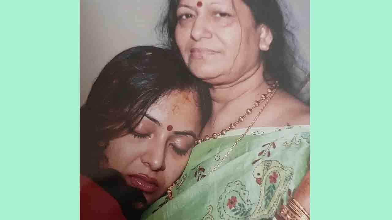 Womans Day 2022-Sreelekha Mitra: তোমার বুকটা মিস করি মা: নারী দিবসে মেয়ে শ্রীলেখার খোলা চিঠি