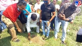 Tree Plantation : গাছ বাঁচাও, প্রাণ বাঁচাও, এই উদ্যোগে বৃক্ষরোপণে এগিয়ে আসল কলকাতার সিন্ধি সম্প্রদায় Tree Plantation : গাছ বাঁচাও, প্রাণ বাঁচাও, এই উদ্যোগে বৃক্ষরোপণে এগিয়ে আসল কলকাতার সিন্ধি সম্প্রদায়