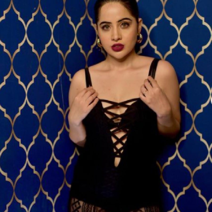 সাফ জানিয়েছিলেন দাবি, তাঁর সঙ্গে সঙ্গমে রাজি হলে তবেই মিলবে সুযোগ। সোশ্যাল মিডিয়ায় এই খবর মুহূর্তে সামনে নিয়ে এসেছিলেন উরফি। 