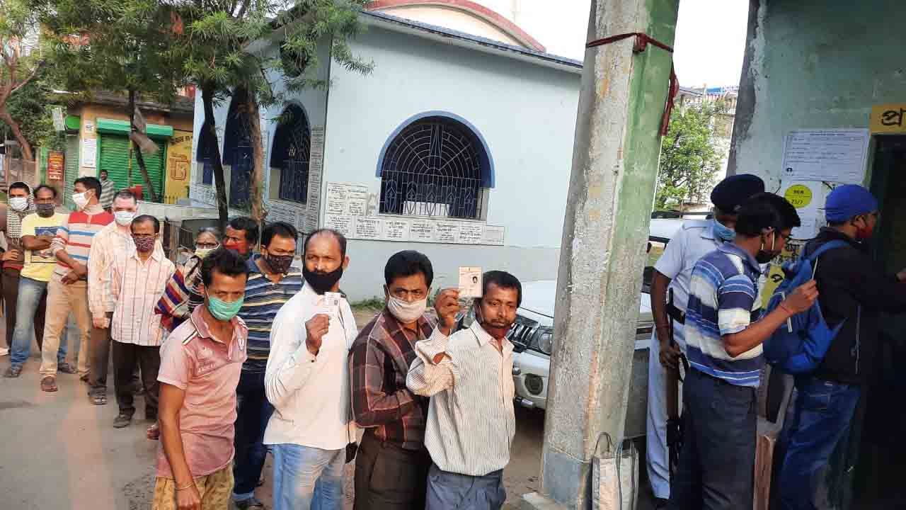 Municipal Election: কড়া নিরাপত্তার ঘেরাটোপে দুই বুথে চলছে ভোটগ্রহণ