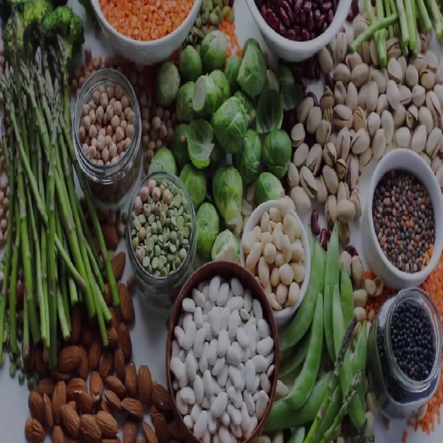 ফাইবার খান- রোজকার ডায়েটে ফাইবার সমৃদ্ধ খাবার কিন্তু অবশ্যই রাখবেন। এতে পেট ভরা থাকে অনেকক্ষণ। হজম ভাল হয়। আর ফাইবার সমৃদ্ধ খাবার খেলে জলও বেশি খাওয়া হয়।  ফাইবার বেশি খেলে কিন্তু পেটও থাকে পরিষ্কার