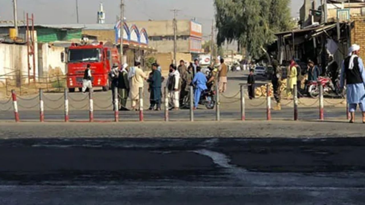 Afghanistan Blast: তালিবান রাজেই মসজিদে ভয়াবহ বিস্ফোরণ, মারাত্মক ঘটনার পিছনে কারা দায়ী?
