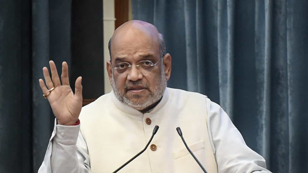 Amit Shah : রাজ্য বিজেপিতে ভাঙনের খেলার মাঝেই বাংলায় সফরে আসছেন অমিত শাহ Amit Shah : রাজ্য বিজেপিতে ভাঙনের খেলার মাঝেই বাংলায় সফরে আসছেন অমিত শাহ
