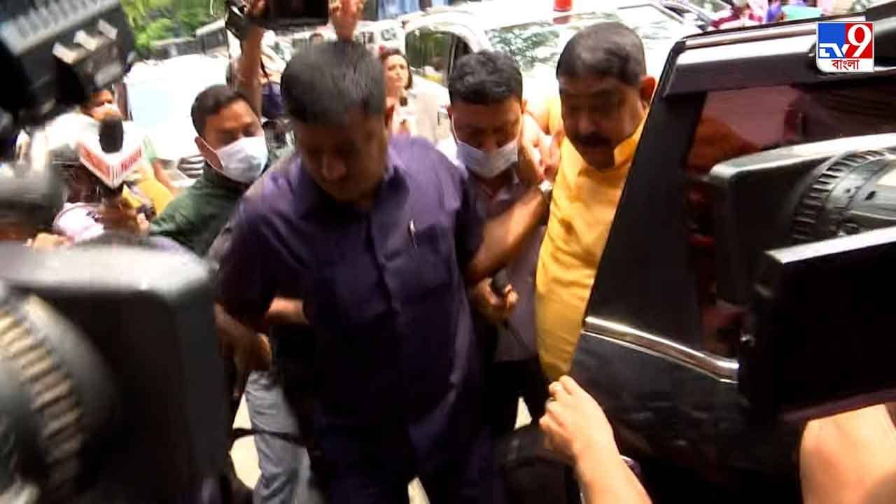 Anubrata Mondal: নিজাম প্যালেস নয়, কনভয় নিয়ে সোজা এসএসকেএম-এ ঢুকলেন অনুব্রত