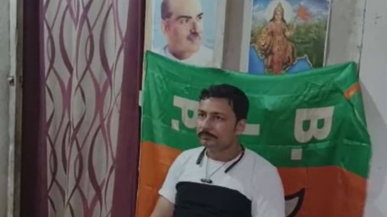 Bankura BJP: মাসোহারা দিতে পারিনি তাই..., পদ থেকে বাদ পড়তেই গোঁসা করে বললেন বিজেপি নেতা