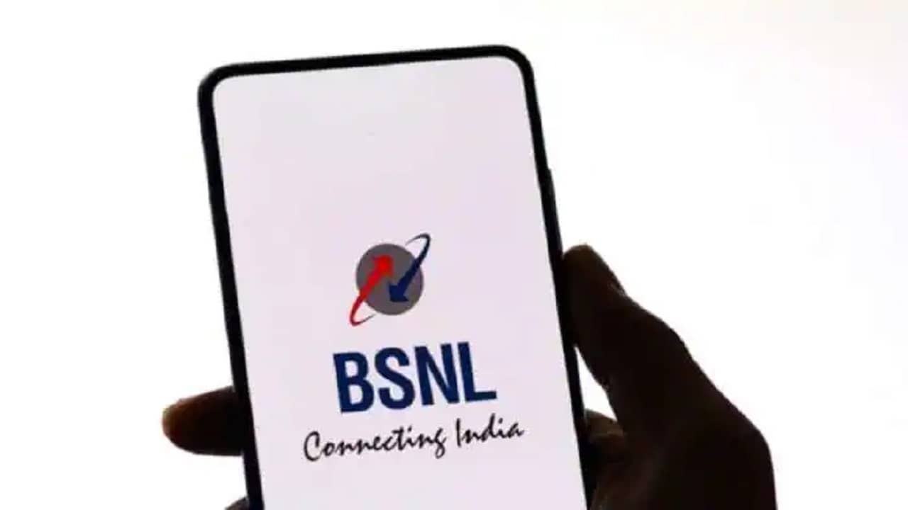 BSNL Plans: বৈধতা ৩০ দিন, ৯০জিবি ডেটা, মাত্র ১৯ টাকা থেকে শুরু হচ্ছে খরচ, বিএসএনএল-এর বাম্পার প্ল্যান!