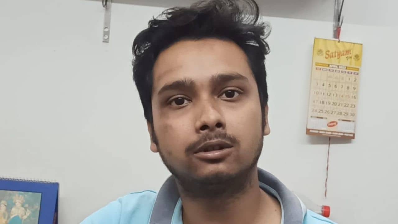 Fake Army Man Balurghat: সেনা কর্মীকে ৫৫ হাজার টাকা দিয়েছিলেন, পরে যা হল...