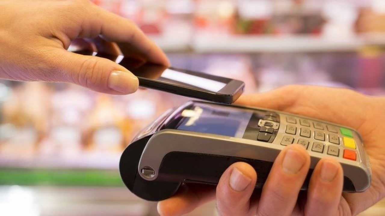 Bank Fraud: অনলাইনে প্রতারণার শিকার? খোয়া যাওয়া টাকার সবটাই ফেরত পেতে পারেন এই উপায়ে Bank Fraud: অনলাইনে প্রতারণার শিকার? খোয়া যাওয়া টাকার সবটাই ফেরত পেতে পারেন এই উপায়ে