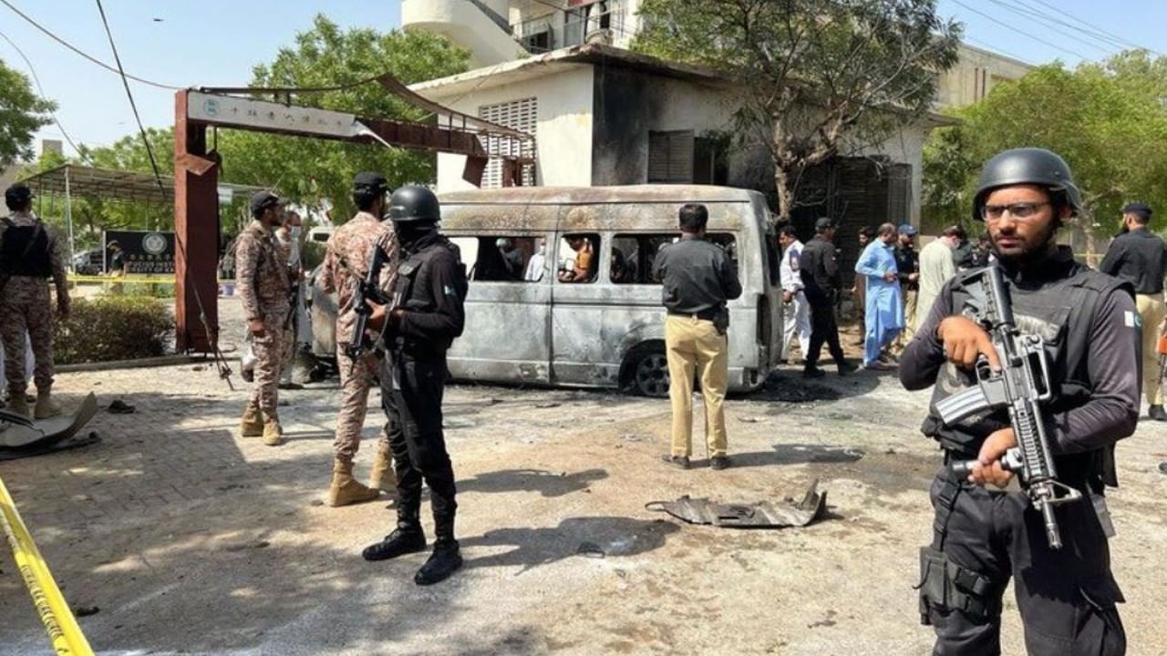 Karachi Blast : করাচি বিশ্ববিদ্যালয় চত্বরে গাড়ি বিস্ফোরণ, তিন বিদেশি সহ মৃত চার