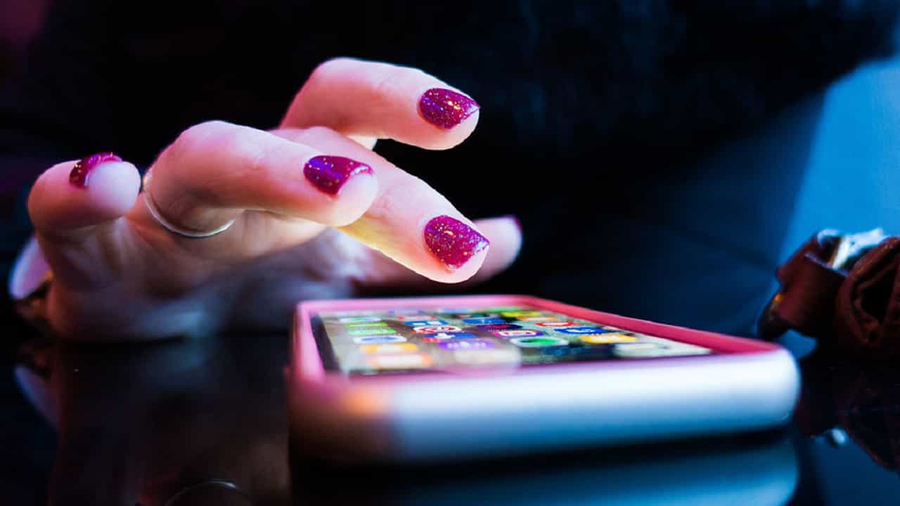 Dangerous Apps: ৬ কোটি মানুষের ফোনে রয়েছে ক্ষতিকারক এই ১০ অ্যাপ, এখনই ডিলিট না করলে টাকা-পয়সা সব হারাতে পারেন!