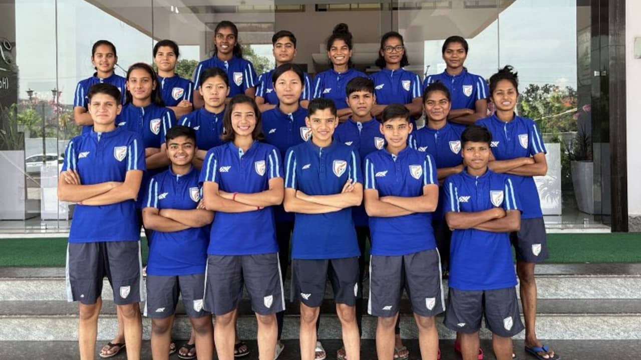 FIFA U-17 Womens World Cup: বিশ্বকাপের টিম গড়তে ৩৩জন প্লেয়ারকে শিবিরে ডাকলেন কোচ ডিনার্বি