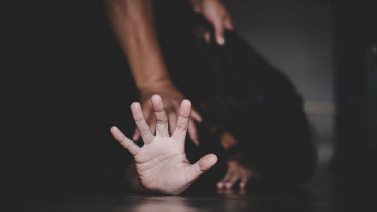Rajasthan Physical Assault Case: পর্ন ভিডিয়ো বানিয়ে পণের টাকা আদায় করব, আত্মীয়দের হাতেই স্ত্রীকে গণধর্ষণ করালেন যুবক!