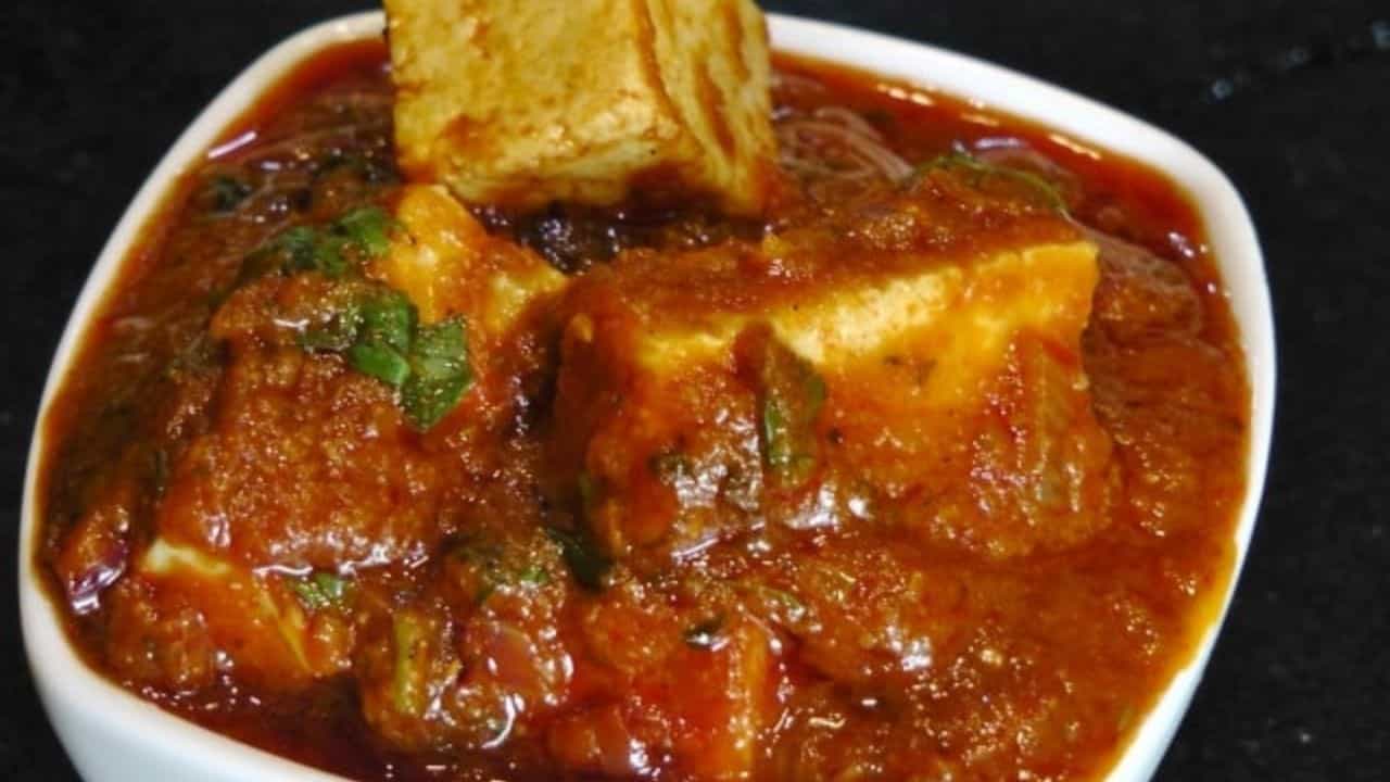 Paneer Recipe: ডিনারে রুটি বা পরোটার সঙ্গে পাতে পড়ুক টক-ঝাল-মিষ্টি জিনজার পনির! রইল তার রেসিপি Paneer Recipe: ডিনারে রুটি বা পরোটার সঙ্গে পাতে পড়ুক টক-ঝাল-মিষ্টি জিনজার পনির! রইল তার রেসিপি
