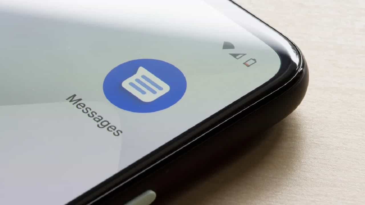 Android Battery Draining: নিমেষে ফোনের ব্যাটারি শেষ? নেপথ্যে গুগল মেসেজের বড় সমস্যা, সমাধানটা এখনই জেনে নিন Android Battery Draining: নিমেষে ফোনের ব্যাটারি শেষ? নেপথ্যে গুগল মেসেজের বড় সমস্যা, সমাধানটা এখনই জেনে নিন