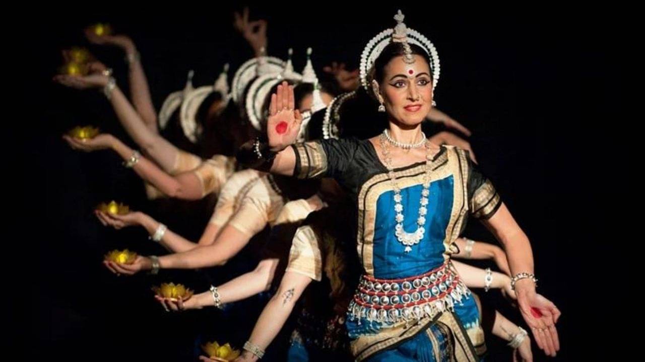 International Dance Day 2022: নাচে জন্ম নাচে মৃত্যু, মনের আনন্দে ১ ঘণ্টা নাচলে কী কী উপকার হবে, জানেন?