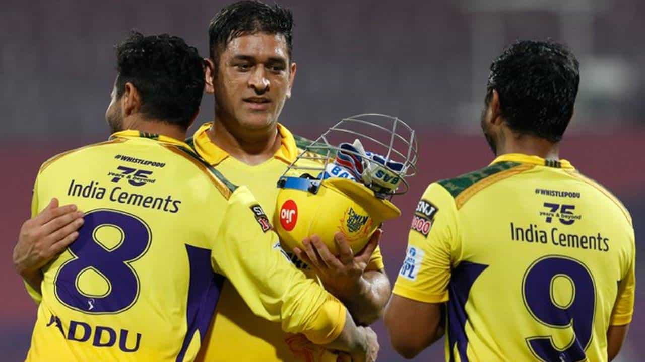 IPL 2022: ফিনিশার ধোনির বন্দনায় জাডেজা, রোহিতরা IPL 2022: ফিনিশার ধোনির বন্দনায় জাডেজা, রোহিতরা