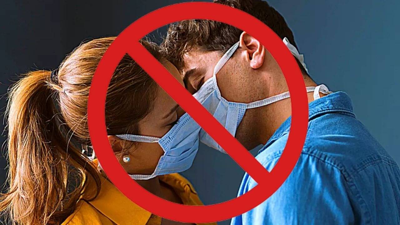 Lockdown in China: চুমু খাওয়া যাবে না, আলিঙ্গনও নিষিদ্ধ! দুঃস্বপ্নে দিন কাটাচ্ছে এশিয়ার এই  শহর