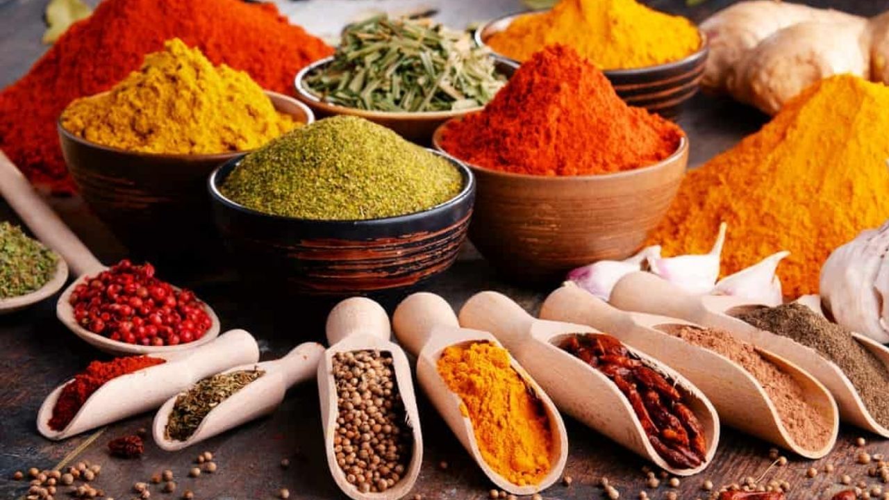 Weight Loss: হাতের কাছেই রয়েছে সমাধান! দ্রুত স্লিম হতে ডায়েটে যোগ করুন হেঁসেলর এই ৫ মশলা! Weight Loss: হাতের কাছেই রয়েছে সমাধান! দ্রুত স্লিম হতে ডায়েটে যোগ করুন হেঁসেলর এই ৫ মশলা!