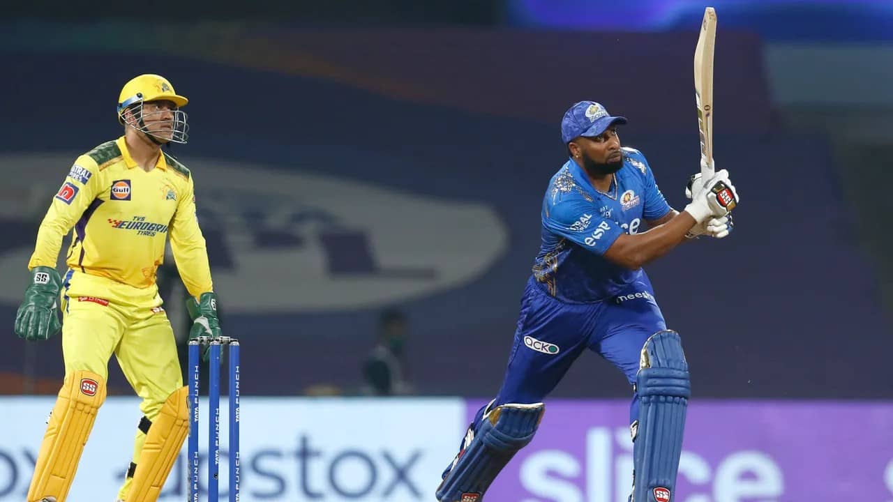 IPL 2022: ধোনির ফাঁদে পা দিয়ে প্যাভিলিয়নে পোলার্ড, মাহিমস্তিস্কে মুগ্ধ নেটদুনিয়া