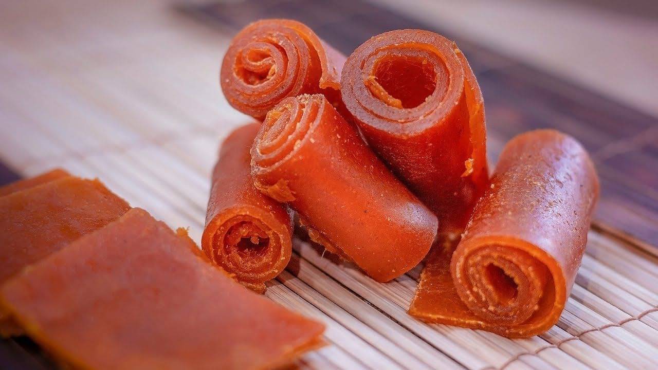 Mango Recipe: কাঁচা আম দিয়ে দোকানের মত তৈরি করুন স্পাইসি আমসত্ত্ব! রইল তার রেসিপি