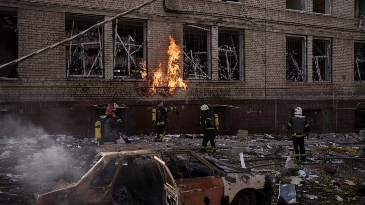 Russia-Ukraine Conflict: অপেক্ষা শুধু যুদ্ধ থামার, মারিউপোলকে ফের গড়ার প্রতিশ্রুতি দিলেন ইউক্রেনের ধনীতম ব্যক্তি