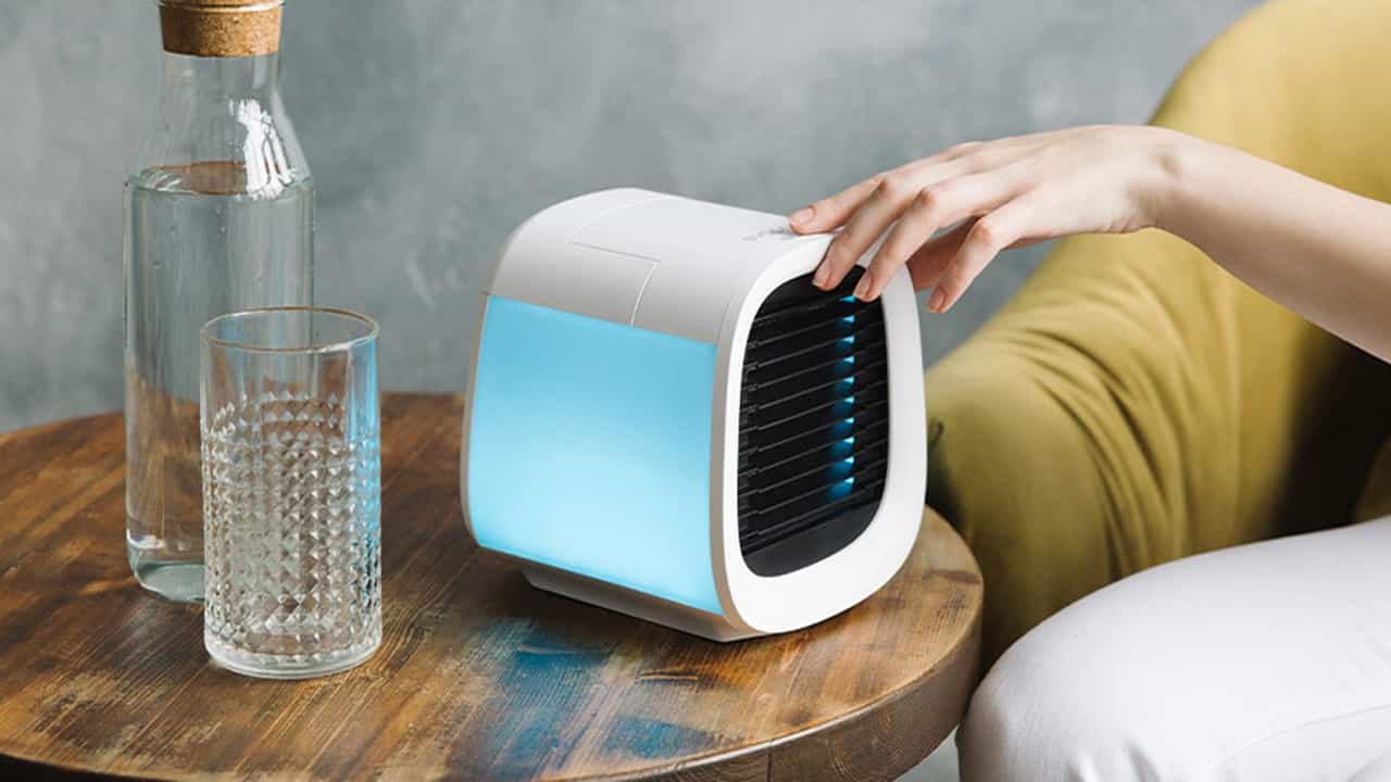 Mini Portable AC: বড়সড় এয়ার কন্ডিশনারকে হার মানাচ্ছে এই মিনি পোর্টেবল এসি, মাত্র ৩৯৯ টাকায় ঘর রাখবে ঠান্ডা ঠান্ডা, কুল কুল! Mini Portable AC: বড়সড় এয়ার কন্ডিশনারকে হার মানাচ্ছে এই মিনি পোর্টেবল এসি, মাত্র ৩৯৯ টাকায় ঘর রাখবে ঠান্ডা ঠান্ডা, কুল কুল!