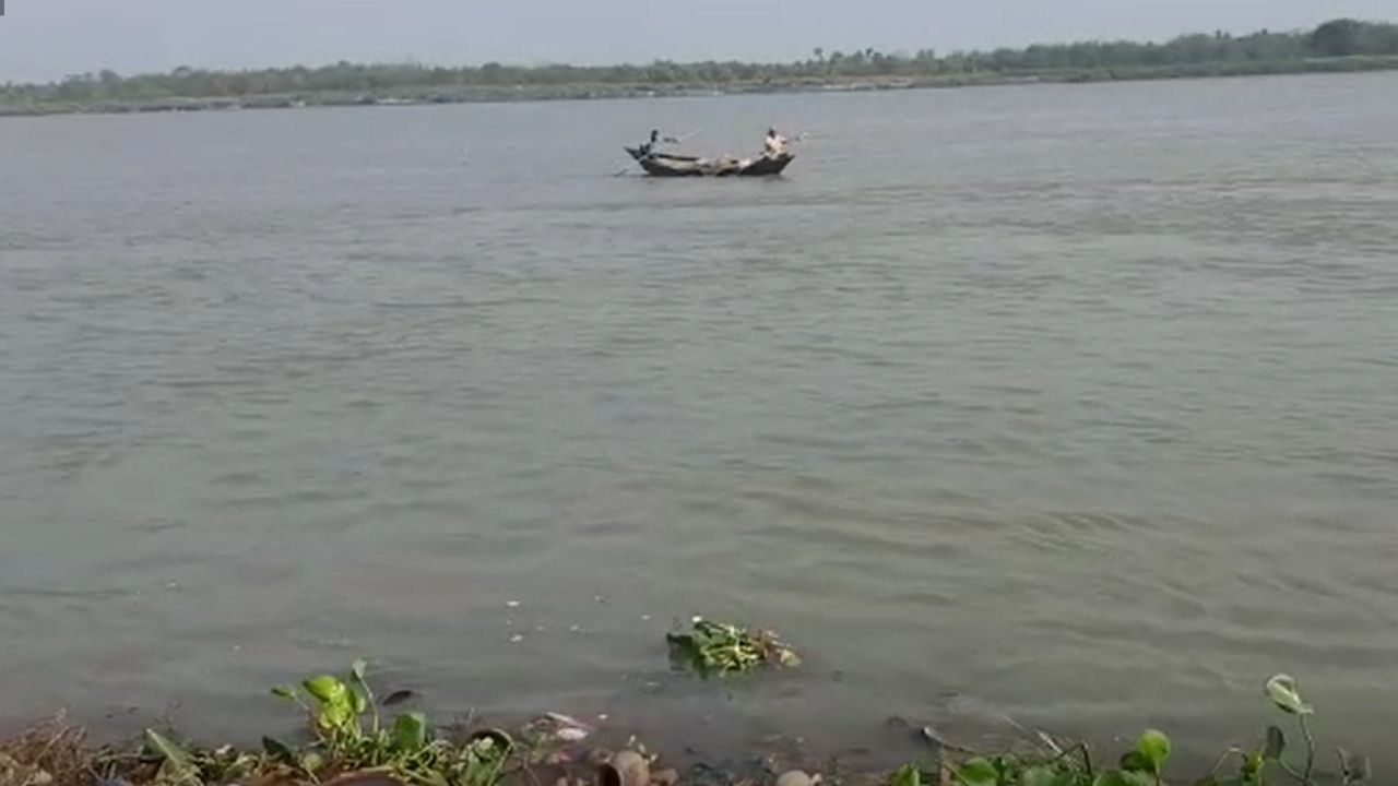 Nadia Youth Drown: মদ খেয়ে নেমেছিলেন গঙ্গায়, এক মুহূর্তের আনন্দ বদলে গেল মর্মান্তিক দুর্ঘটনায়