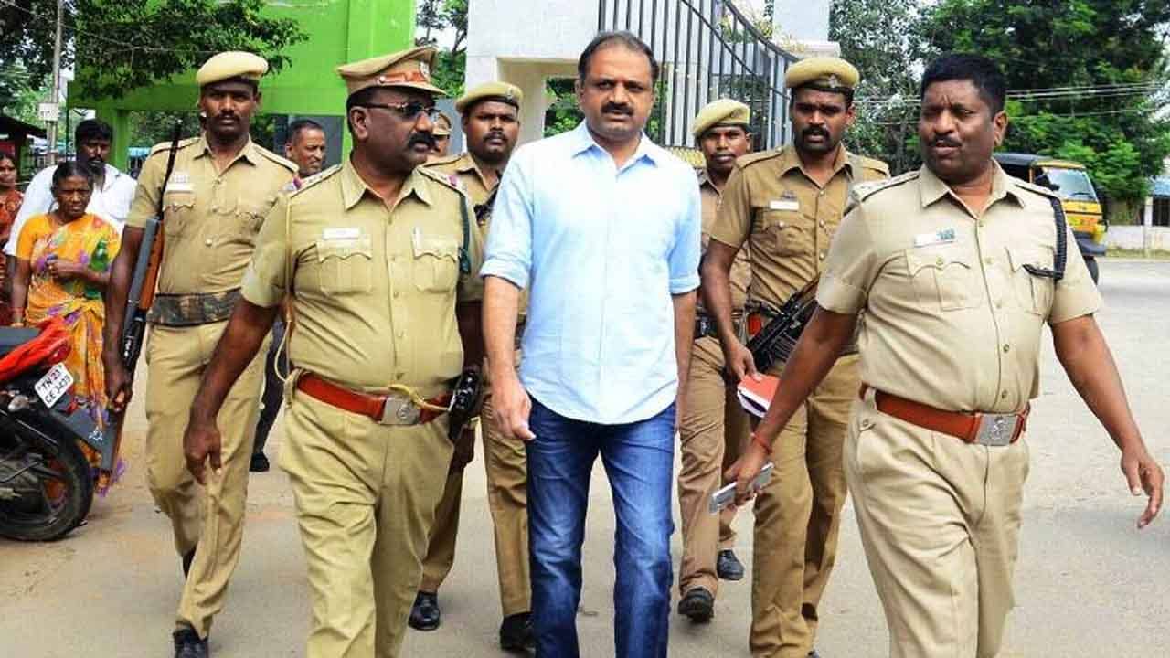 Rajiv Gandhi assassination case: রাজীব গান্ধী হত্যায় অভিযুক্ত পেরারিভালান কেন মুক্তি পাচ্ছেন না? কেন্দ্রকে প্রশ্ন সুপ্রিম কোর্টের