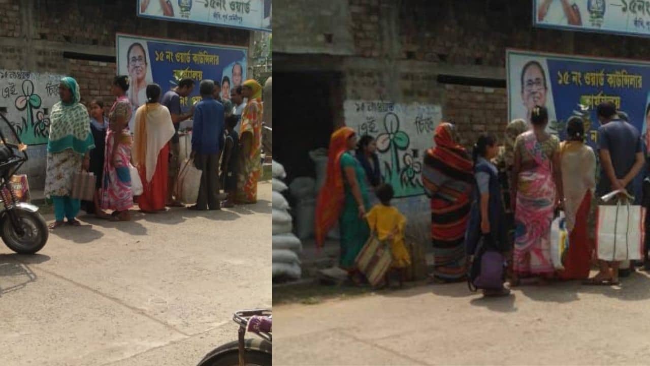 Purba Medinipur Chaos: দুয়ারে রেশন দেওয়া হচ্ছে তৃণমূল পার্টি অফিস থেকে, কারণ খুঁজতেই উঠে এল আজব যুক্তি