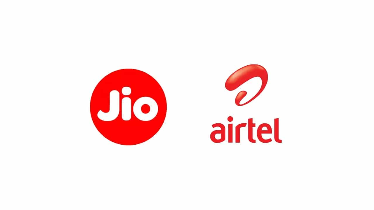 Jio And Airtel: রোজ ১জিবি করে ডেটা, রিলায়েন্স জিও ও এয়ারটেলের সস্তার প্ল্যানের খরচ কত? Jio And Airtel: রোজ ১জিবি করে ডেটা, রিলায়েন্স জিও ও এয়ারটেলের সস্তার প্ল্যানের খরচ কত?