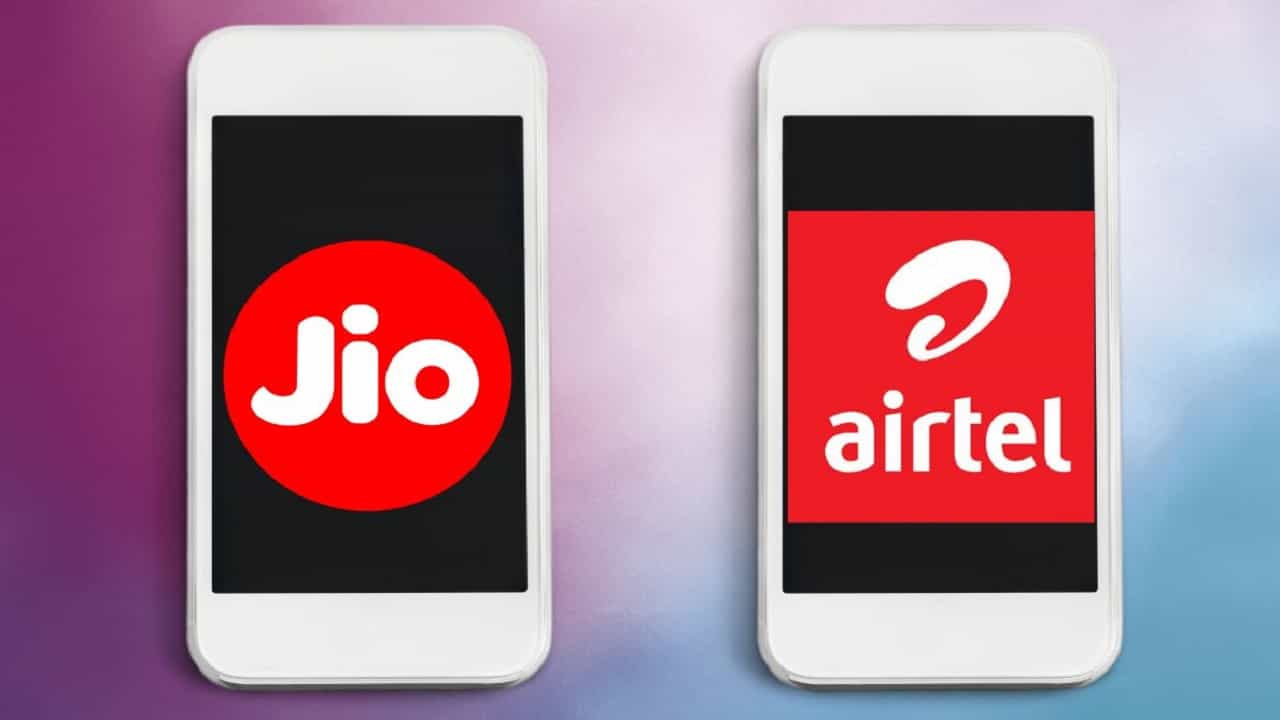 Jio vs Airtel: রিলায়েন্স জিও-র ১১৯ টাকার প্ল্যানের কাছে এয়ারটেল ২০৯ টাকার প্ল্যানটি ফেল! অফারের ফারাক শুনলে অবাক হবেন Jio vs Airtel: রিলায়েন্স জিও-র ১১৯ টাকার প্ল্যানের কাছে এয়ারটেল ২০৯ টাকার প্ল্যানটি ফেল! অফারের ফারাক শুনলে অবাক হবেন