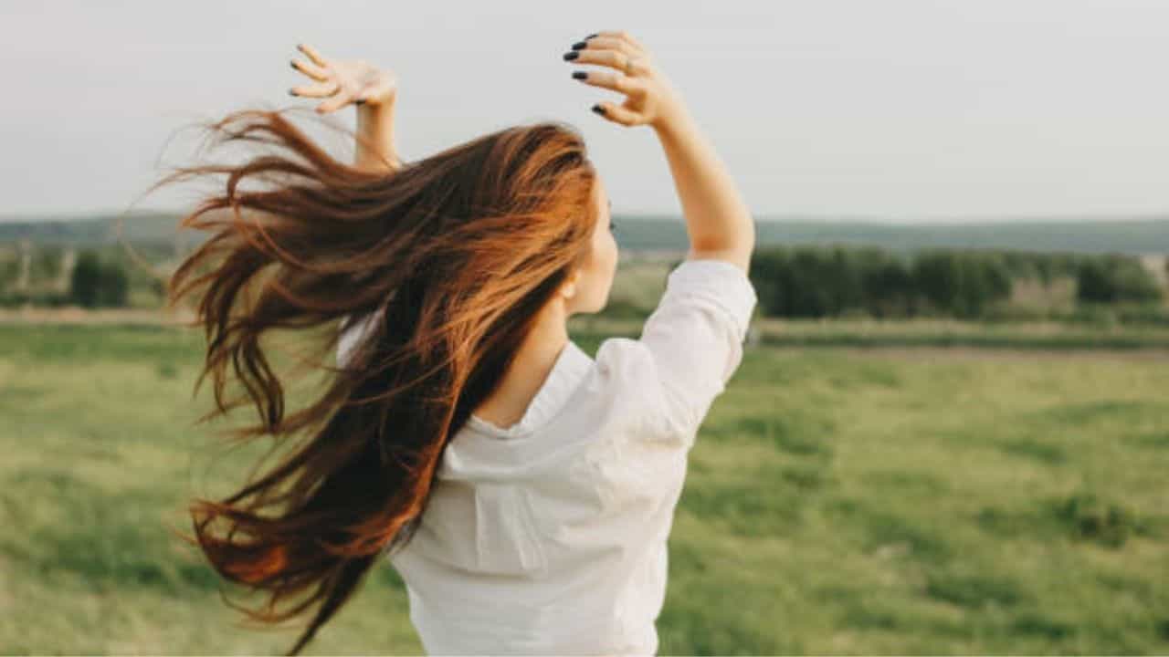 Summer Hair Care: গরমেও বজায় থাকুক আপনার হেয়ার স্টাইল! স্বাস্থ্যকর চুল পান ঘরোয়া টোটকায় Summer Hair Care: গরমেও বজায় থাকুক আপনার হেয়ার স্টাইল! স্বাস্থ্যকর চুল পান ঘরোয়া টোটকায়