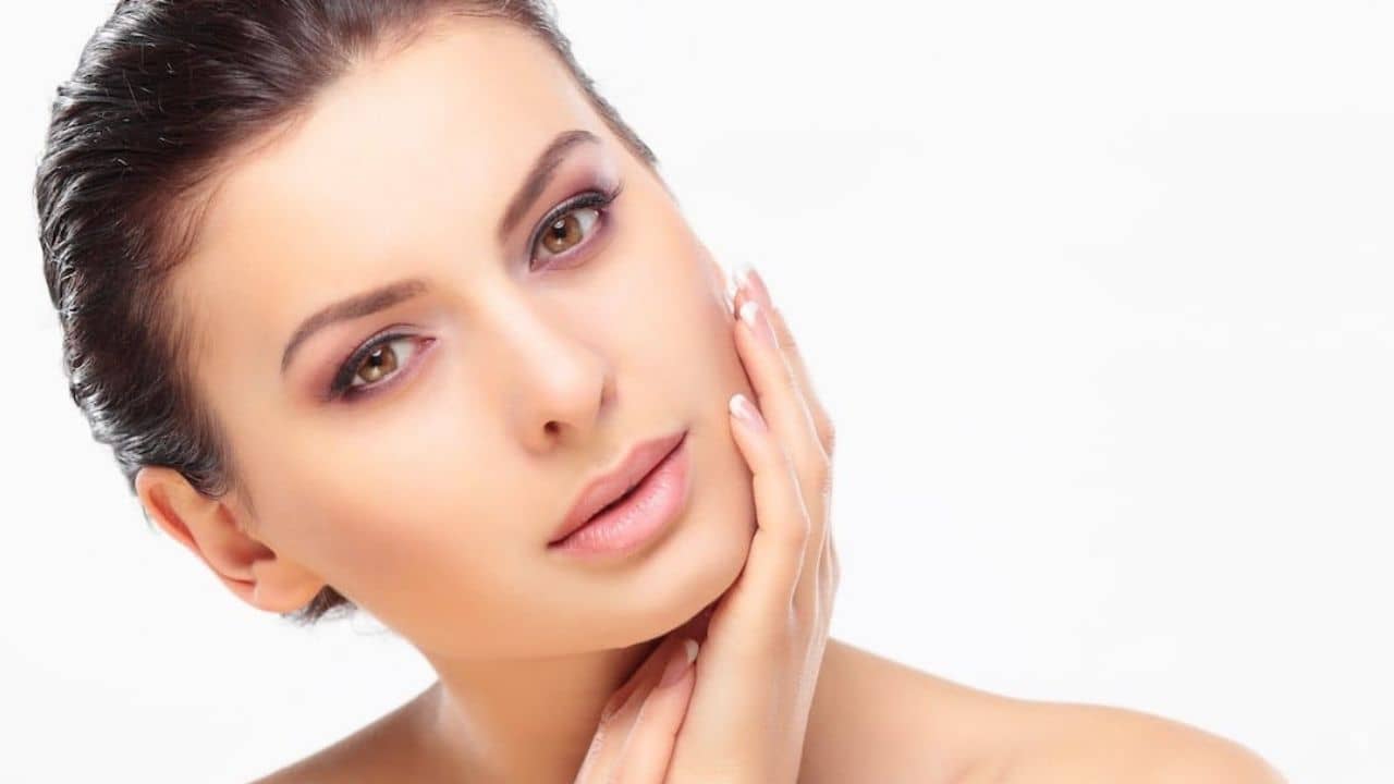 Skin Care Tips: এই গরমেও থাকুক টানটান ও সতেজ ত্বক! রইল সহজ ও জরুরি টিপস