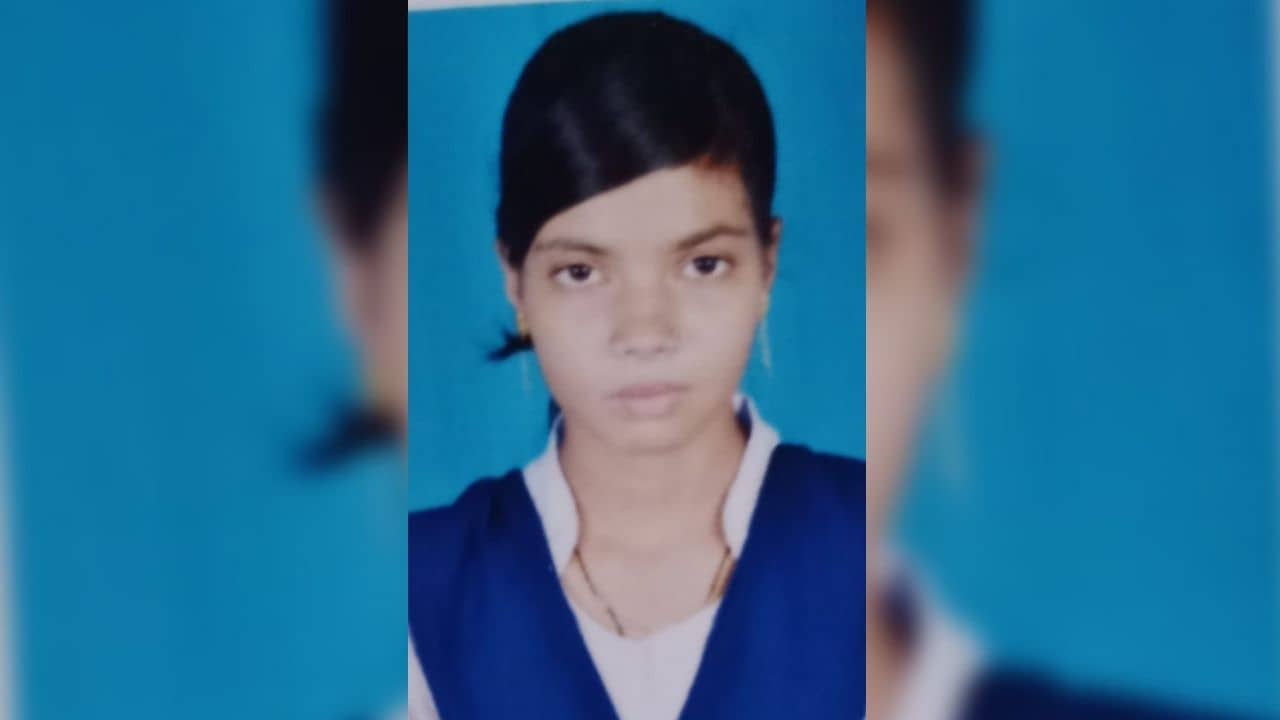 West Medinipur Suicide: উচ্চ-মাধ্যমিক দিতে না গিয়ে ভয়ঙ্কর এই কাণ্ড ঘটাল পড়ুয়া!