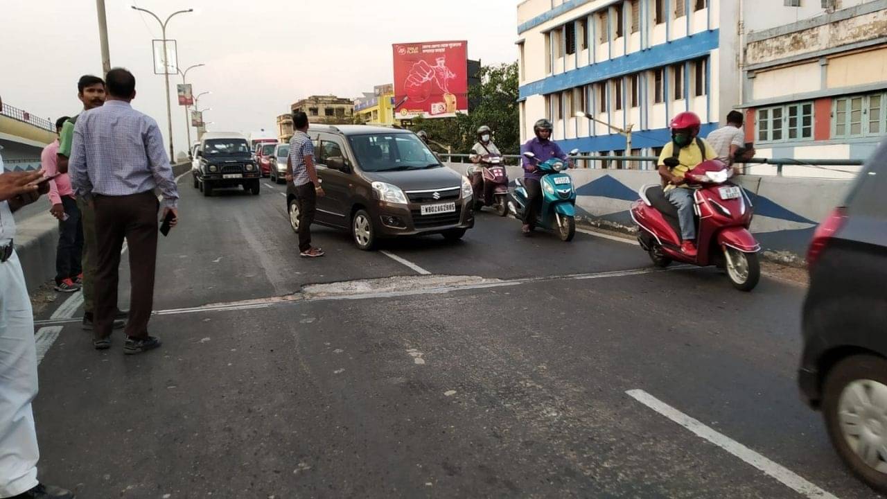 Taratala Flyover: তারাতলা উড়ালপুলে বড়সড় ফাটল, সংস্কারের জন্য বন্ধ থাকবে বেহালামুখী লেন