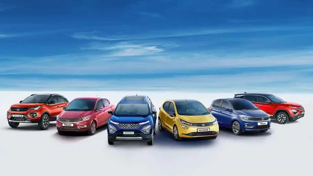 Tata Motors Price Hike: এই নিয়ে বছরে দ্বিতীয় বার, ফের গাড়ির দাম বাড়াল টাটা Tata Motors Price Hike: এই নিয়ে বছরে দ্বিতীয় বার, ফের গাড়ির দাম বাড়াল টাটা