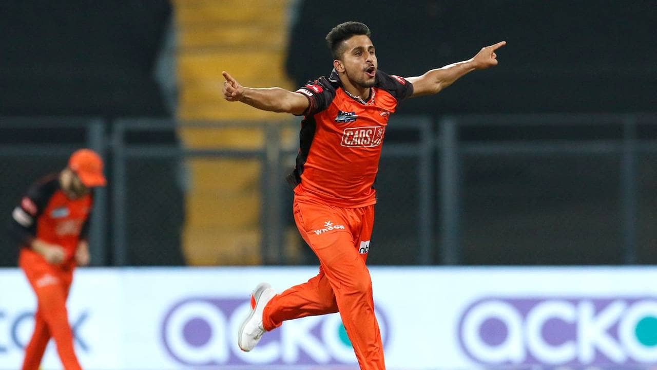 Umran Malik: গতির তুফান তুলে এ বার ভারতীয় টিমে জায়গা করে নিতে চলেছেন উমরান মালিক