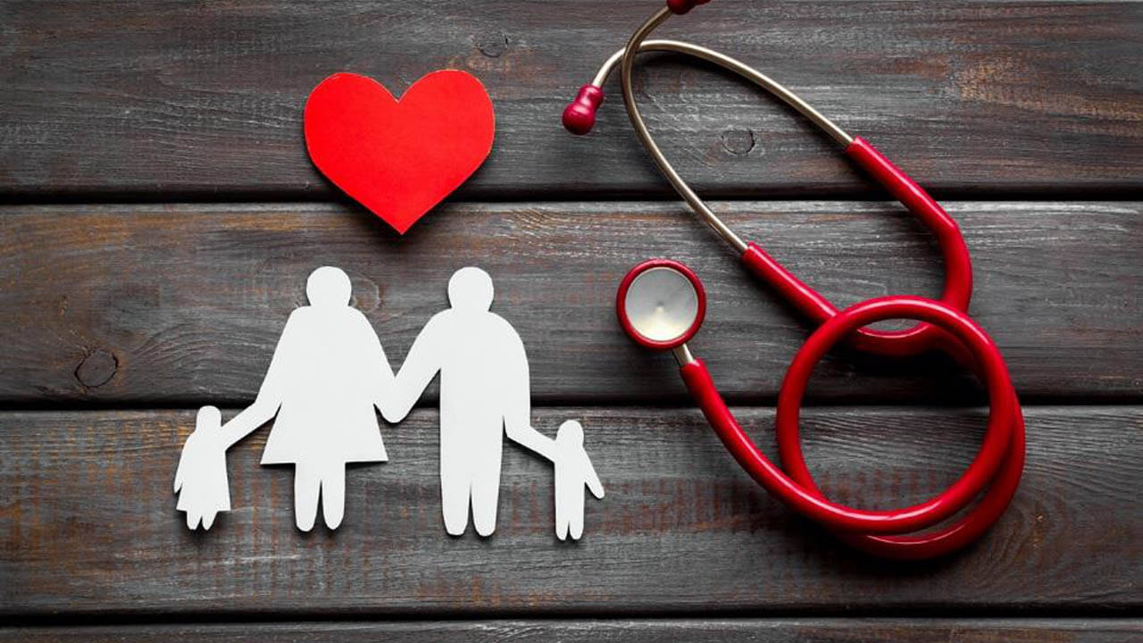 Health Insurance: নেপথ্যে করোনা কাঁটা, চলতি বছরেই এক ধাক্কায় অনেকটা বাড়তে চলেছে স্বাস্থ্য বিমার খরচ