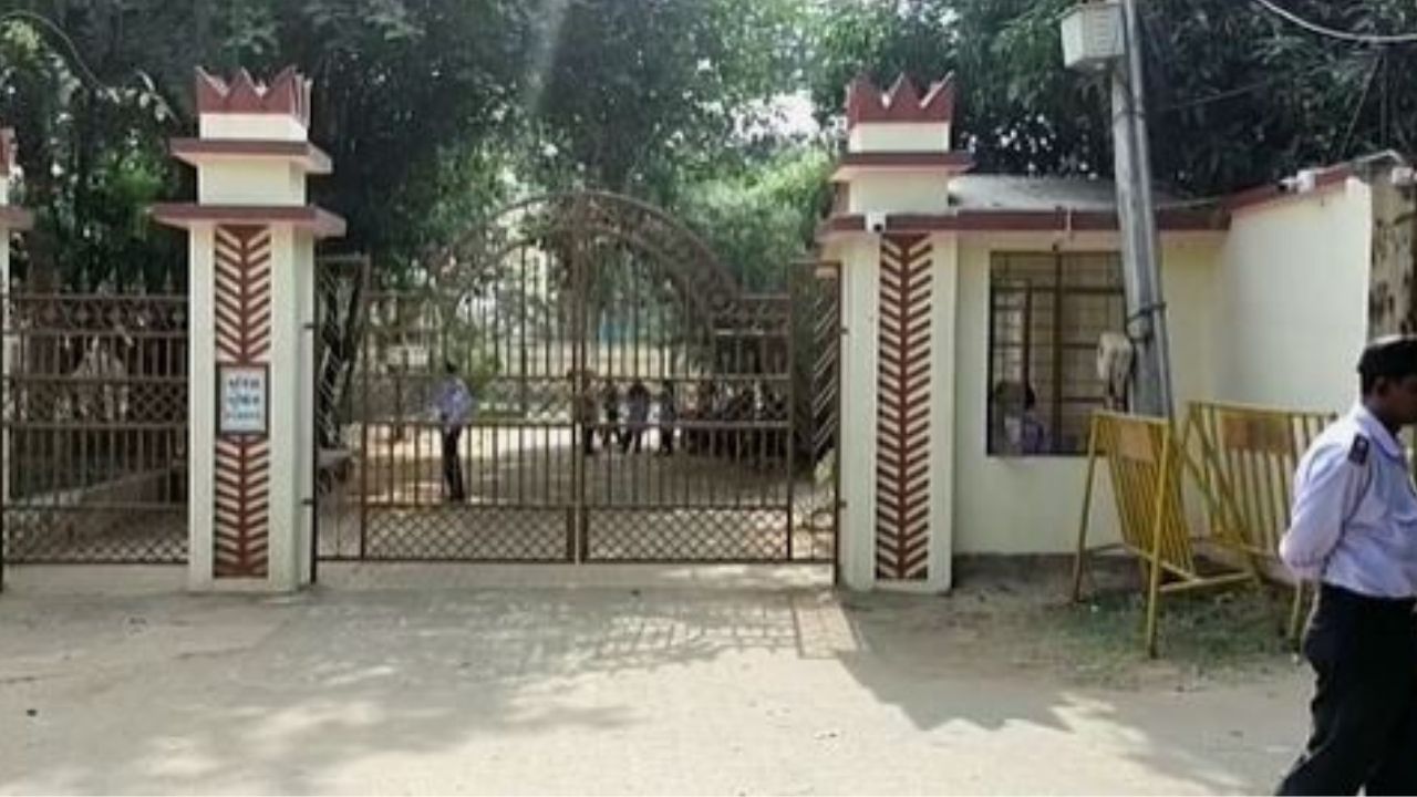 Visva-Bharati University: সামগ্রিক ব়্যাঙ্কিংয়ে প্রথম একশোর মধ্যে হয়নি স্থান, বিশ্ববিদ্যালয় ব়্যাঙ্কিংয়ে ৯৮ বিশ্বভারতী
