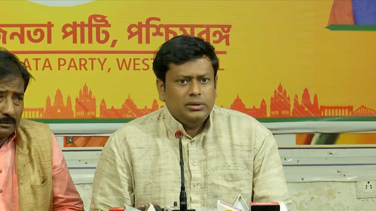 Sukanta Majumdar : দলীয় শৃঙ্খলা সবার আগে, গৌরীশঙ্করদের পদ ছাড়াতেও 'কড়া' সুকান্ত Sukanta Majumdar : দলীয় শৃঙ্খলা সবার আগে, গৌরীশঙ্করদের পদ ছাড়াতেও 'কড়া' সুকান্ত