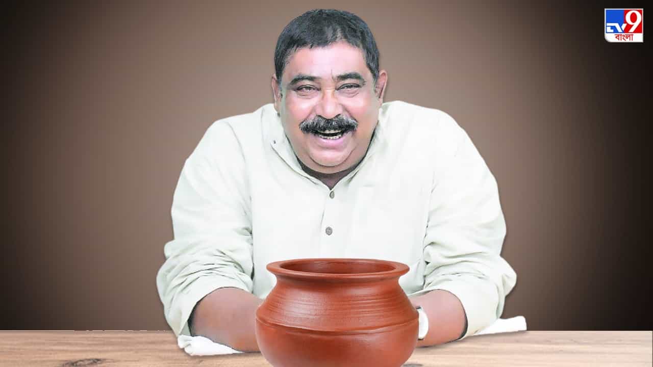 Anubrata Mondal: আর্টারিতে ৭০ শতাংশ ব্লক, হাসপাতাল ছাড়ার আগে 'দিল খুলে' সবাইকে মিষ্টি খাওয়ালেন অনুব্রত Anubrata Mondal: আর্টারিতে ৭০ শতাংশ ব্লক, হাসপাতাল ছাড়ার আগে 'দিল খুলে' সবাইকে মিষ্টি খাওয়ালেন অনুব্রত
