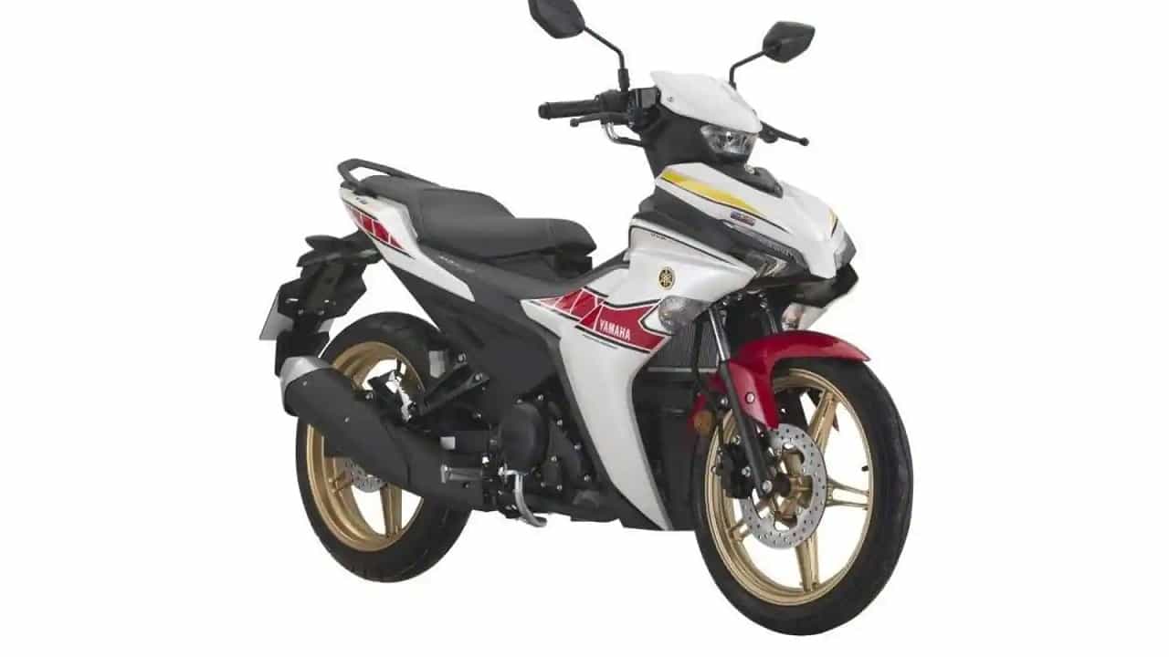 Yamaha Scooter: দুর্ধর্ষ স্কুটার নিয়ে এল ইয়ামাহা, যা দেখতে এক্কেবারে বাইকের মতো! দাম ও ফিচার্স সম্পর্কে জেনে নিন Yamaha Scooter: দুর্ধর্ষ স্কুটার নিয়ে এল ইয়ামাহা, যা দেখতে এক্কেবারে বাইকের মতো! দাম ও ফিচার্স সম্পর্কে জেনে নিন