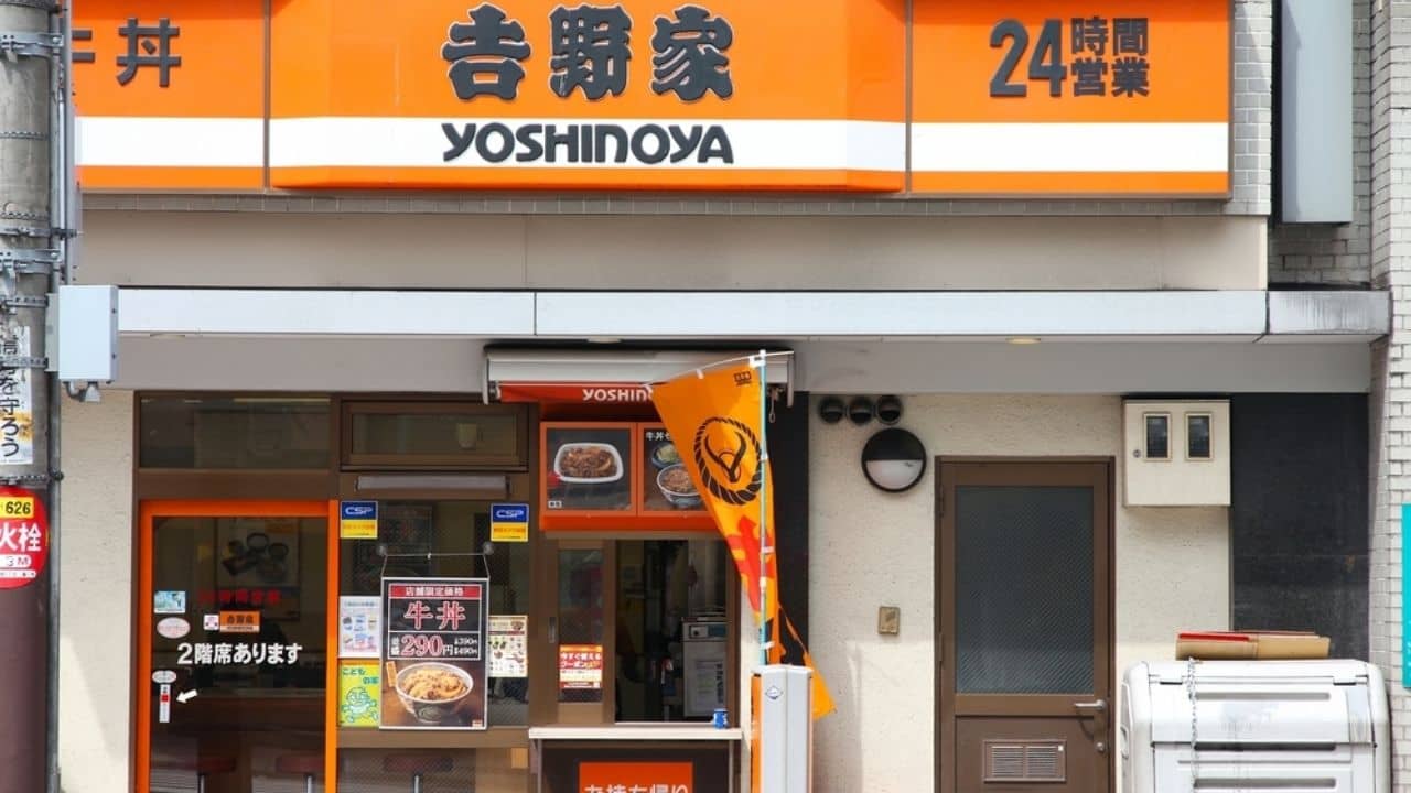 Japan Fast Food: বিজ্ঞাপনী কৌশলের গেরো! মুচমুচে খাবারে ভার্জিনদের আসক্ত করতে গিয়ে চাকরি খোয়ালেন ফাস্ট ফুড কোম্পানির ম্যানেজিং ডিরেক্টর